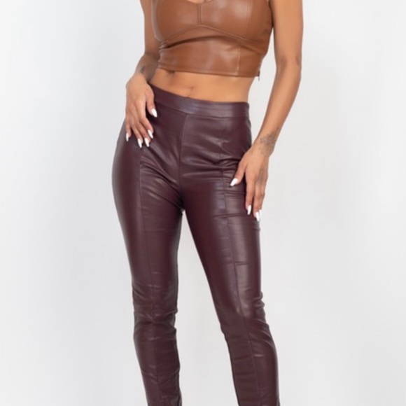 🆕Burgundy hem slit faux leather pants - Picture 4 of 11